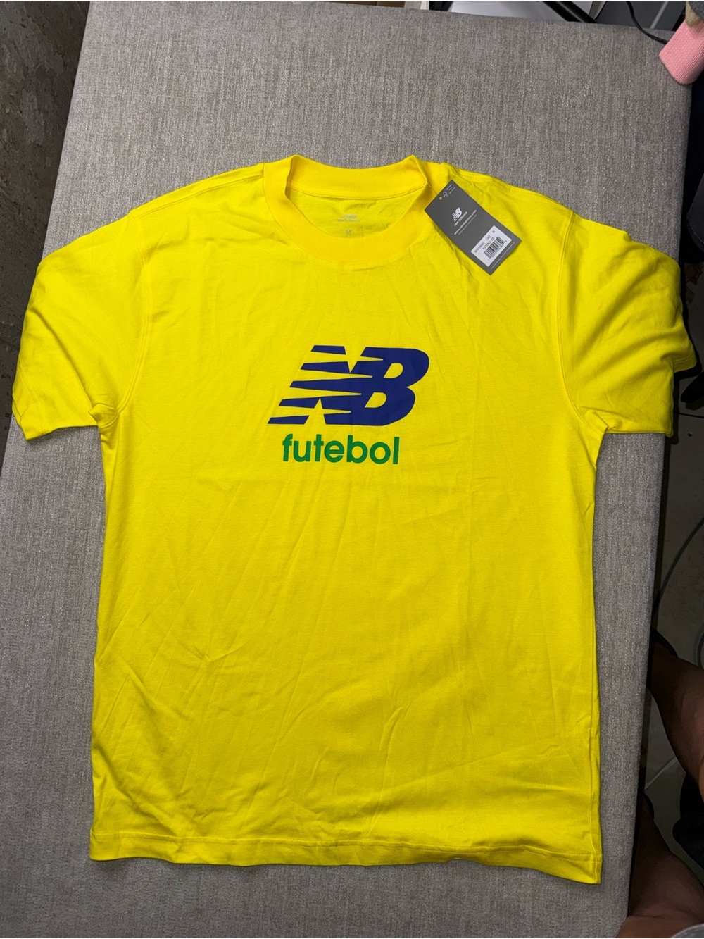 New Balance Futebol Soccer T-Shirt Lemon Zest Yellow Men’s M NWT
